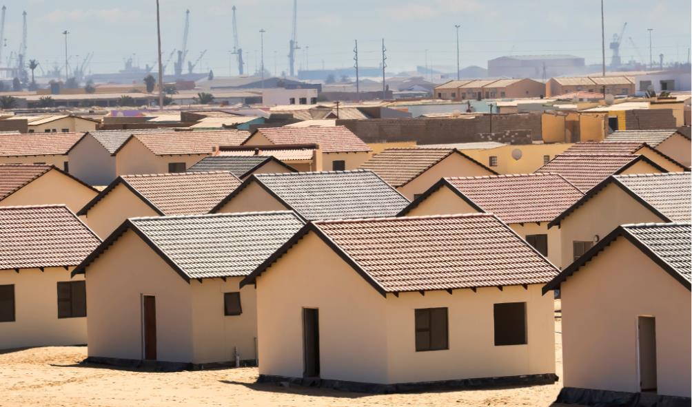 Panama compared to Thailand