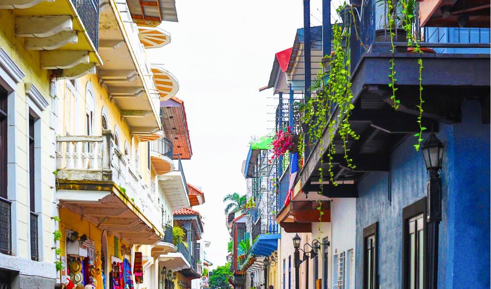 Retire in Panama''s sunshine 