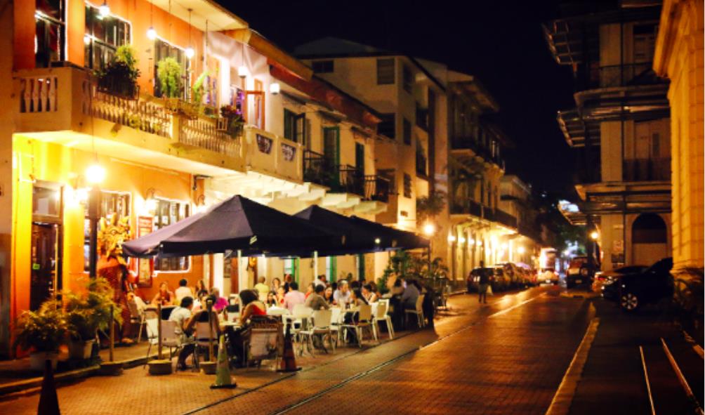 Tropical living in Panama 