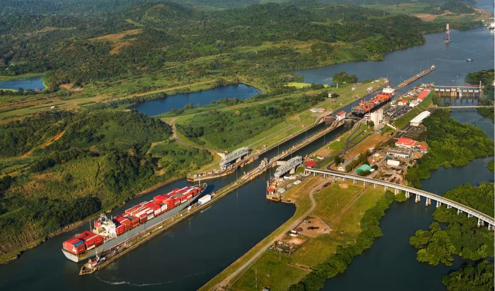 Relaxed travel in Panama 